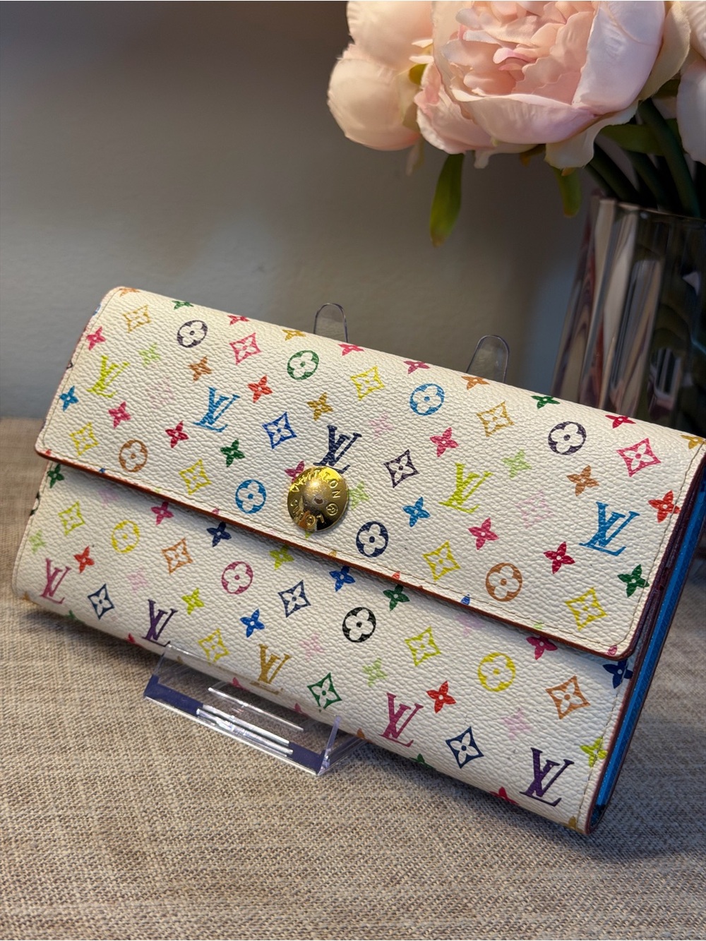 EUC Louis Vuitton + Murikami White Multicolor Monogram trifold snap Wallet - Picture 5 of 13